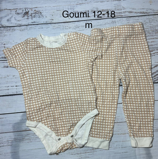 seller #62 Goumi 12-18 months