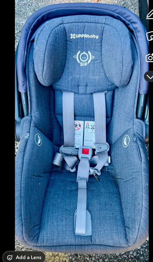 #24 uppababy Mesa car seat exp 2028 with two bases REDUCED
