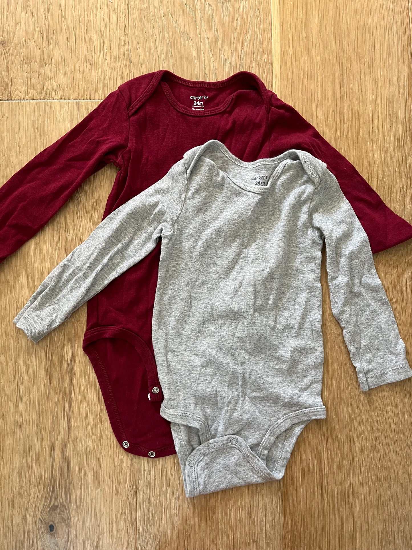 #110 Carter's Boys 24 Months Long Sleeve Onesie Set