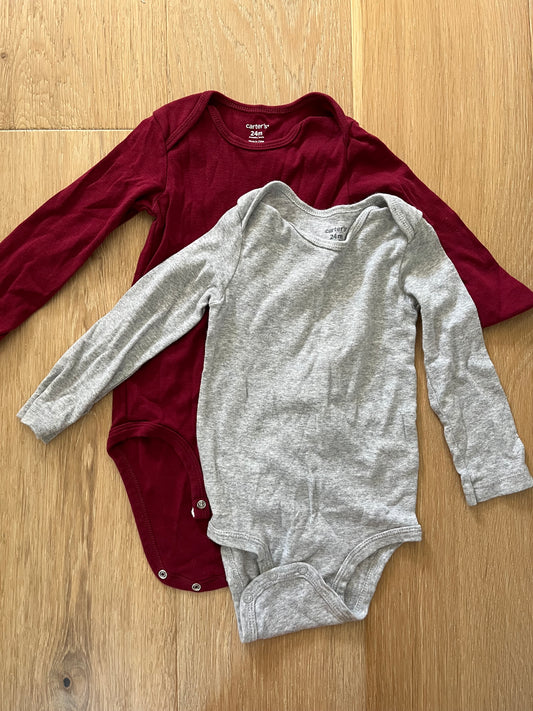 #110 Carter's Boys 24 Months Long Sleeve Onesie Set