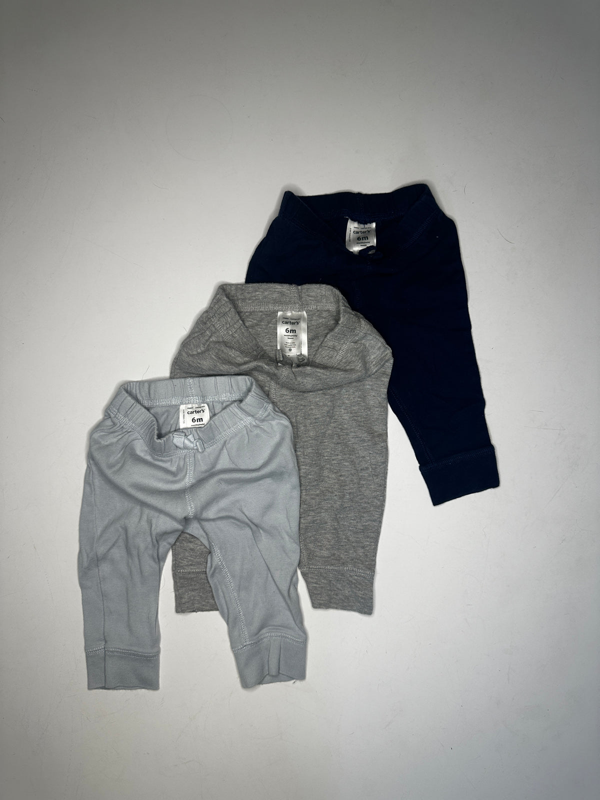 Seller #40 Carter's gender neutral pants bundle size 6 month