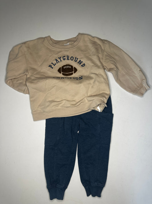 Seller #40 Carter's crewneck and joggers set size 2T