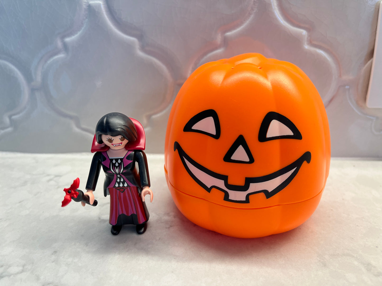 Playmobil no missing pieces Halloween vampire with pumpkin