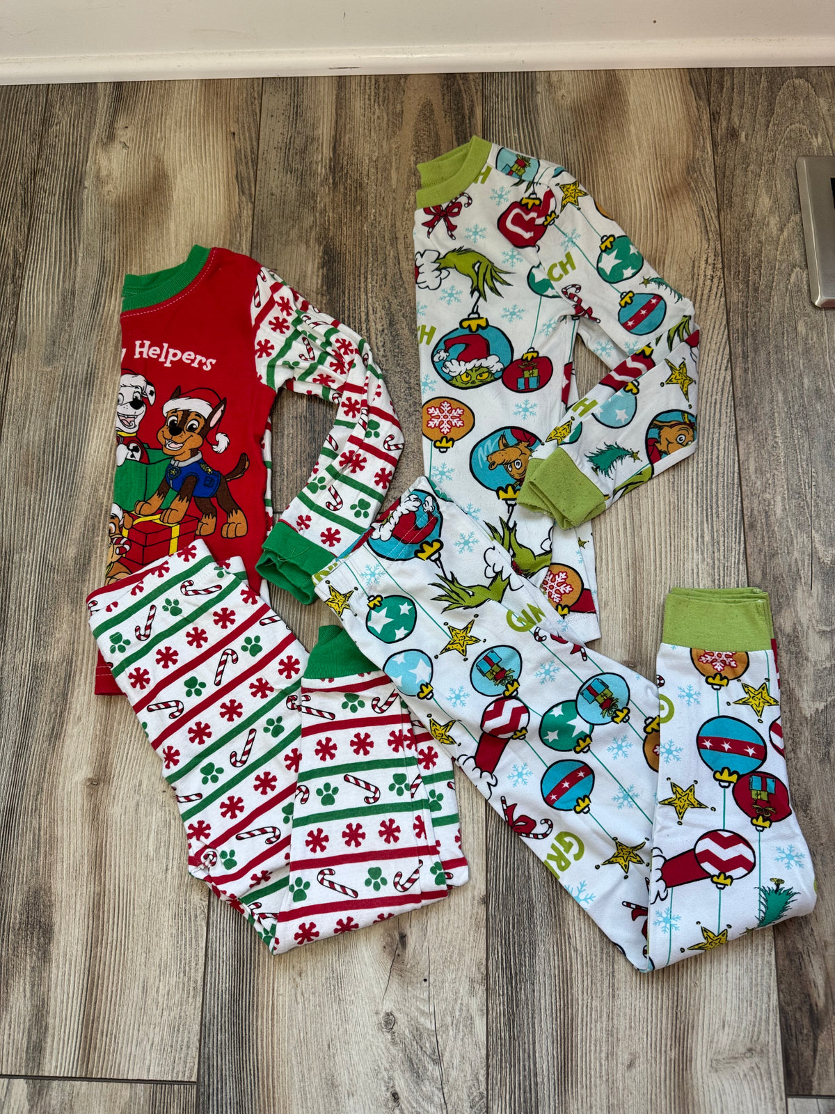 Seller #84 | GUC 4T [fit like 3T] Pajama Sets - Grinch & Paw Patrol