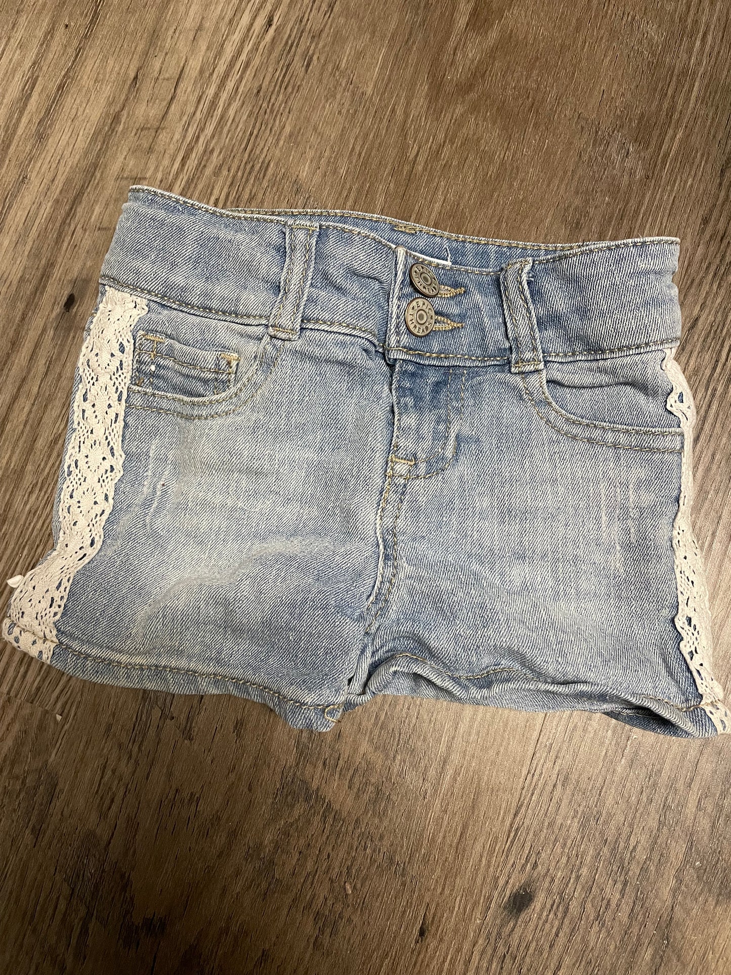 Toddler girl 3T jean shorts. Epic Thread