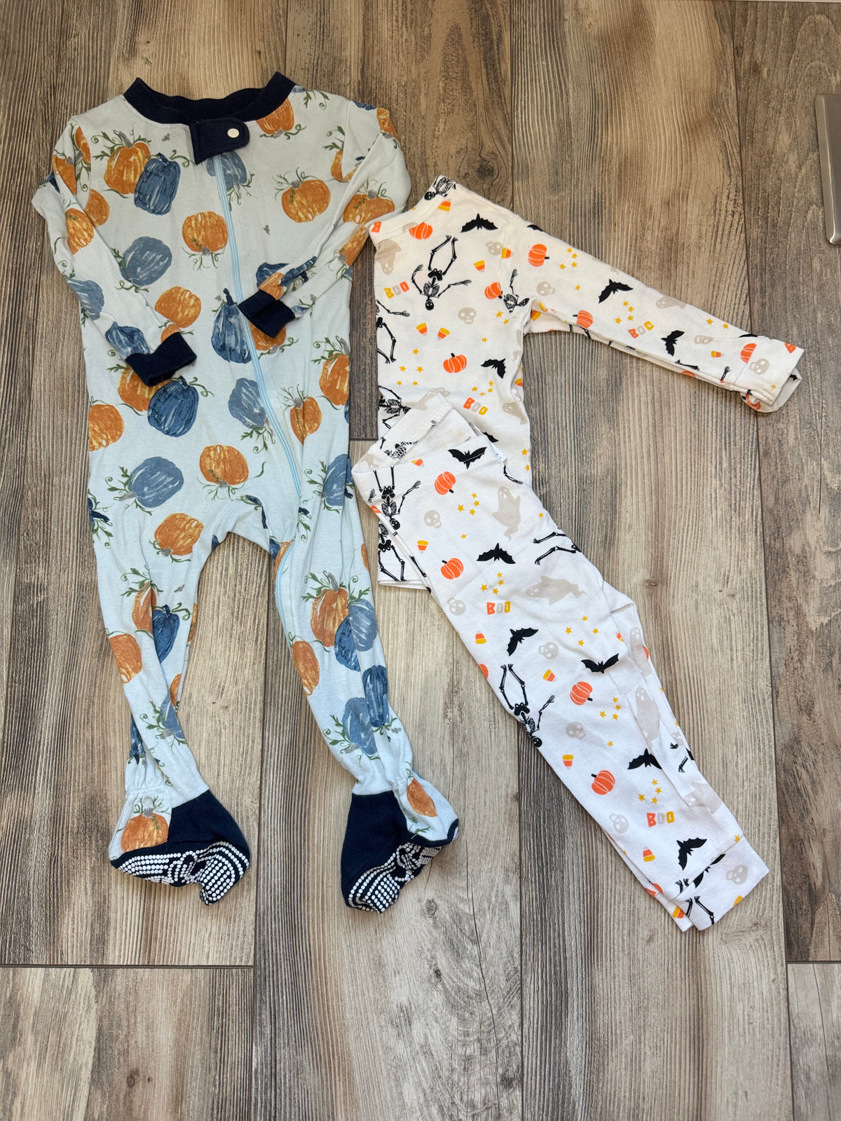 Seller #84 | EUC Halloween Pajamas 12, 12-18mo
