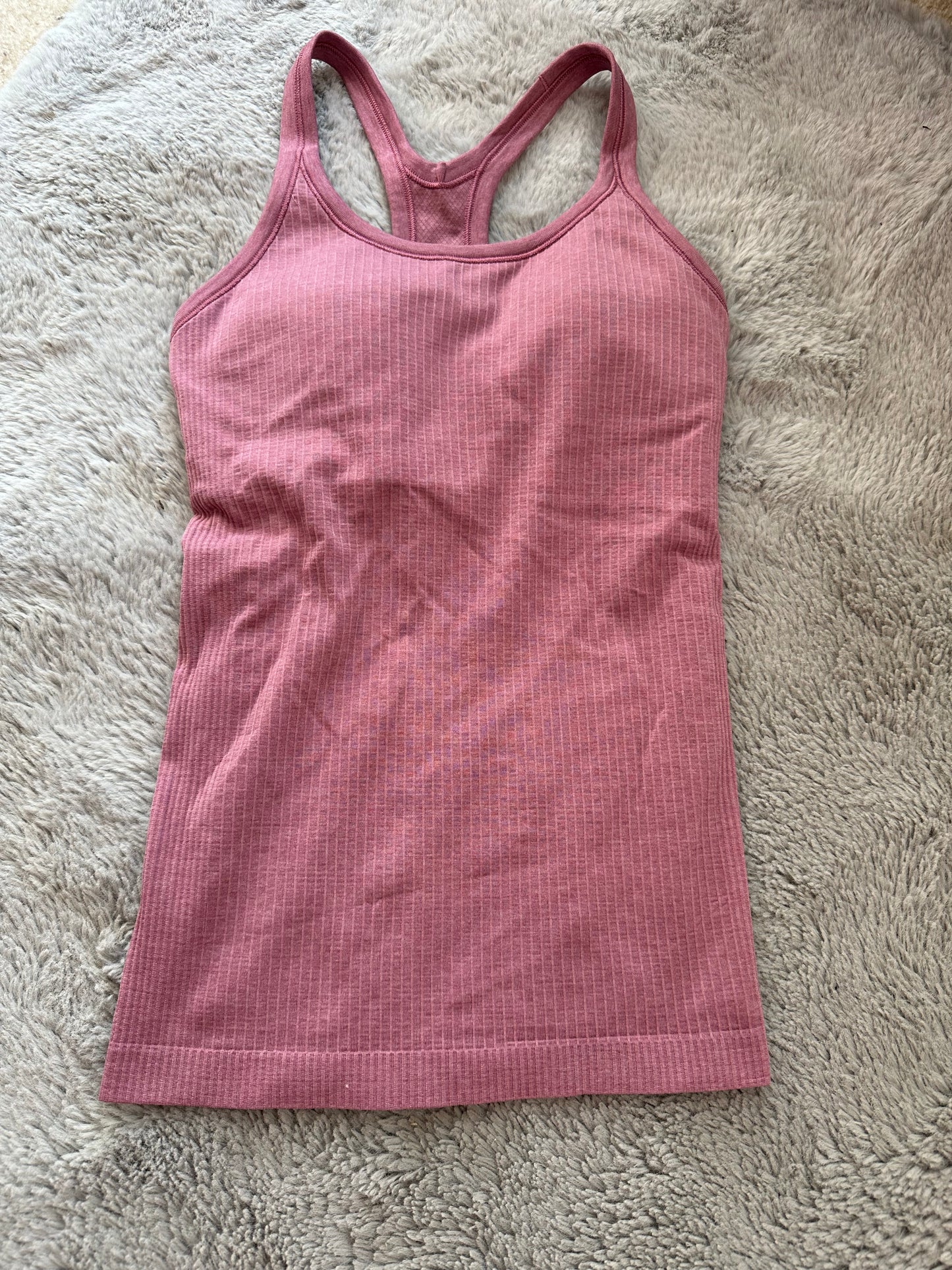 81A Lululemon Sz 4 Ebb to Street Tank II Moss Rose