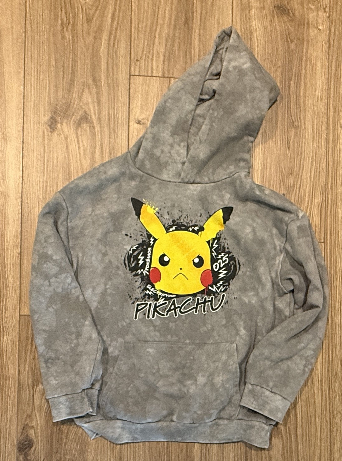 Seller #100 Boys Size Medium Pokemon Pikachu Gray Hooded Sweatshirt