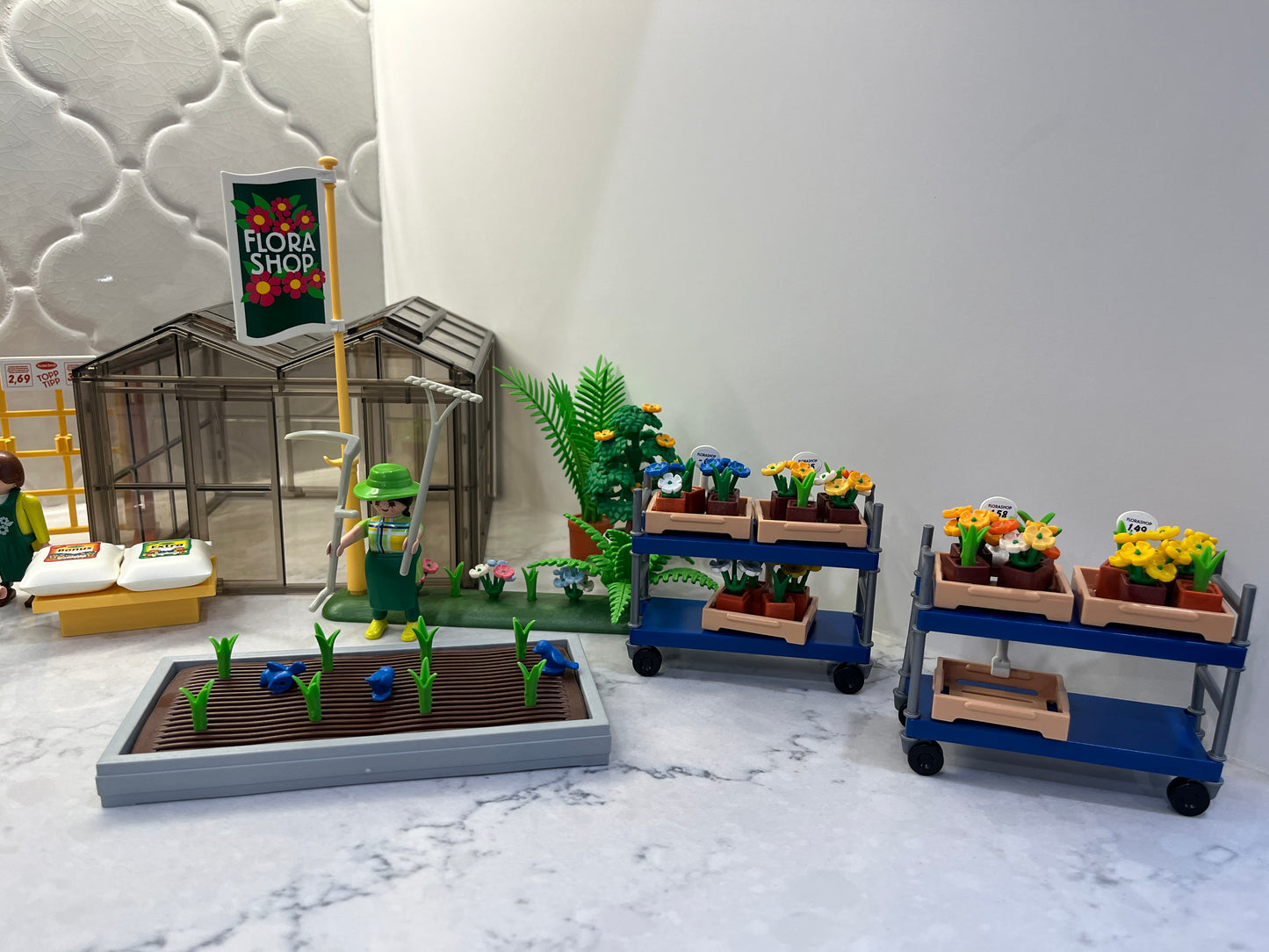 3b Playmobil green house and garden store