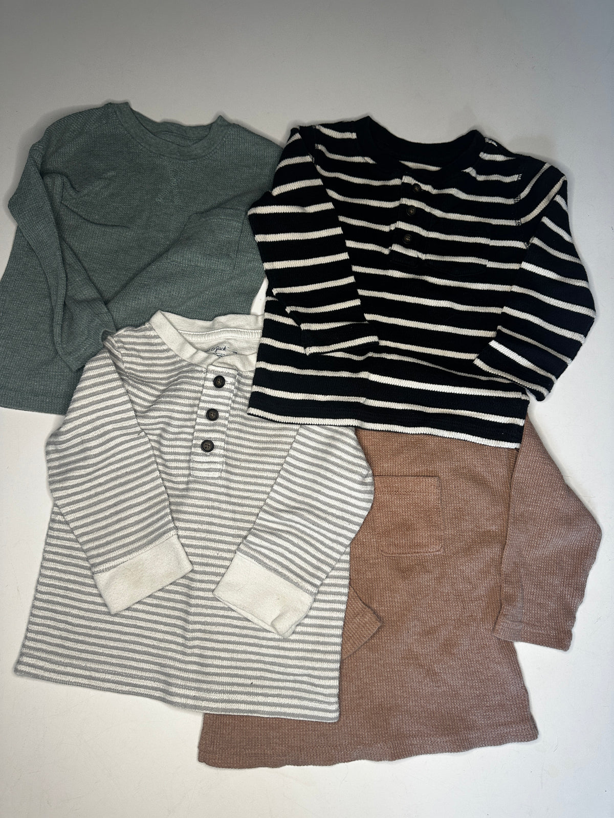 Seller #40 Cat & Jack waffle knit boys shirt bundle size 18 month