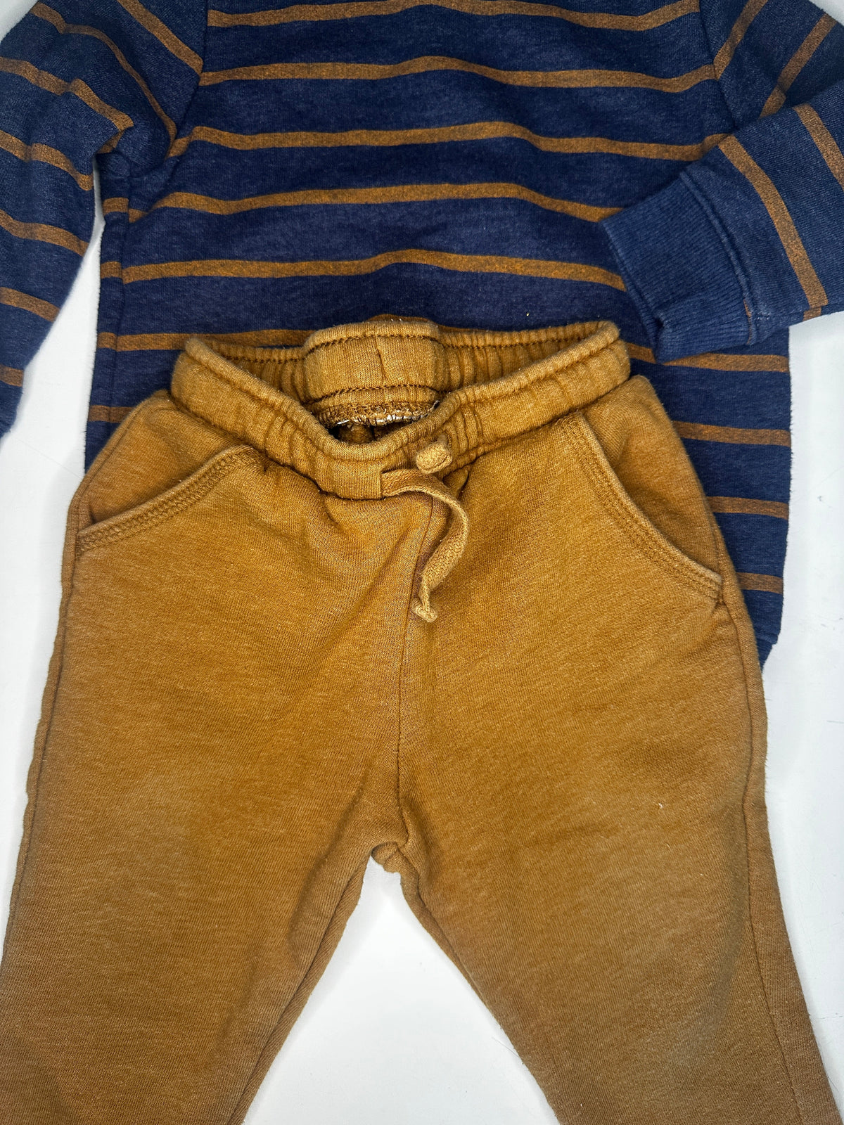 Seller #40 Carter's fleece jogger and sweatshirt size 18 month√