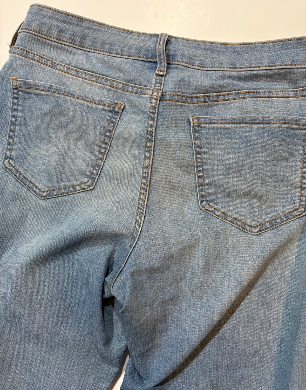 Seller #105 - Women's Size 10 Old Navy Light Wash Skinny Jeans VGUC