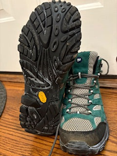 #36 Men’s Merrell Boot 12