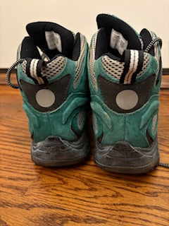 #36 Men’s Merrell Boot 12