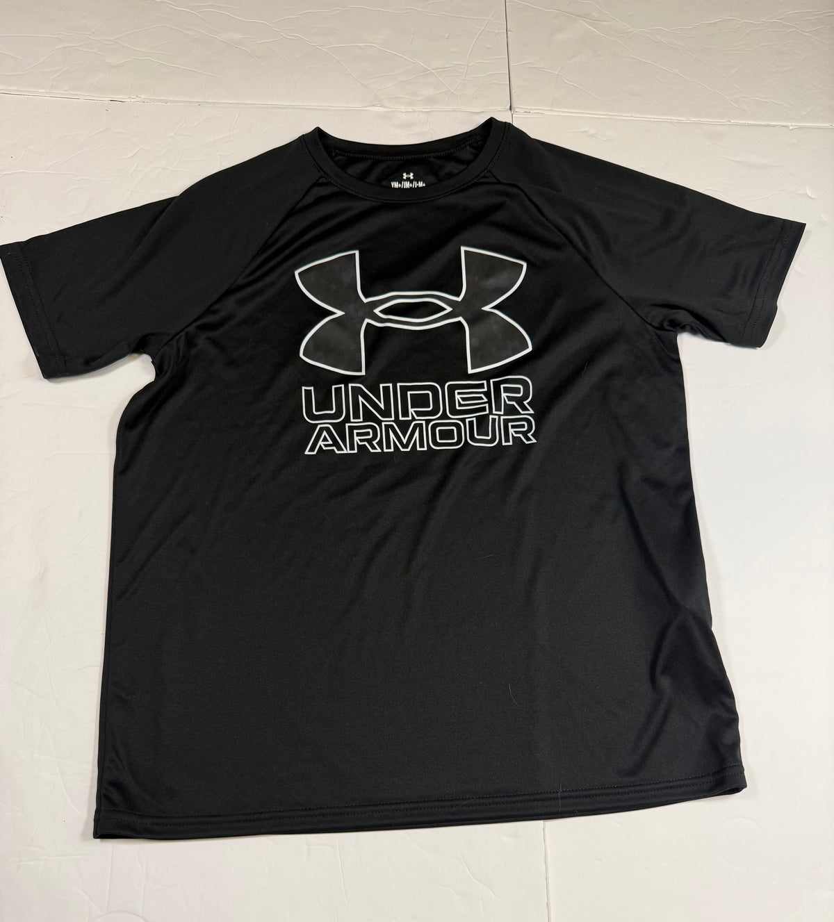 #141 Boys Medium 10-12 Under Armour Gray and Black Bundle