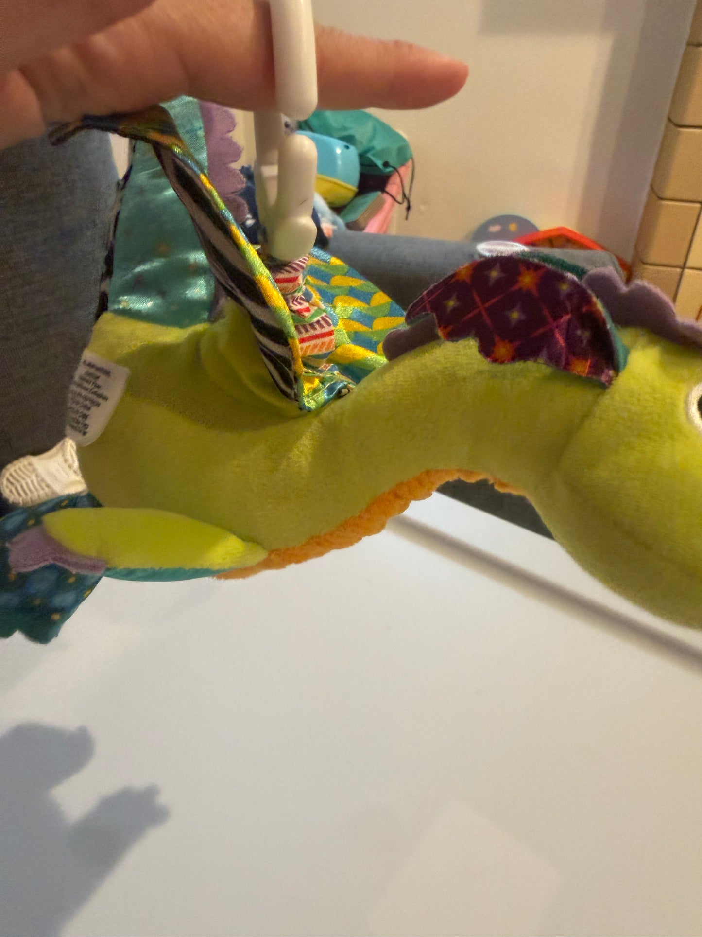 #116 Lamaze Flip Flap Dragon clip and go bay toy