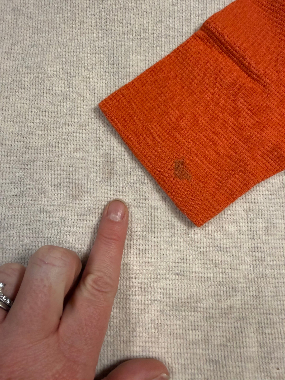 #141 Boys 120 (6-7) Hanna Andersson Orange and Cream Henley