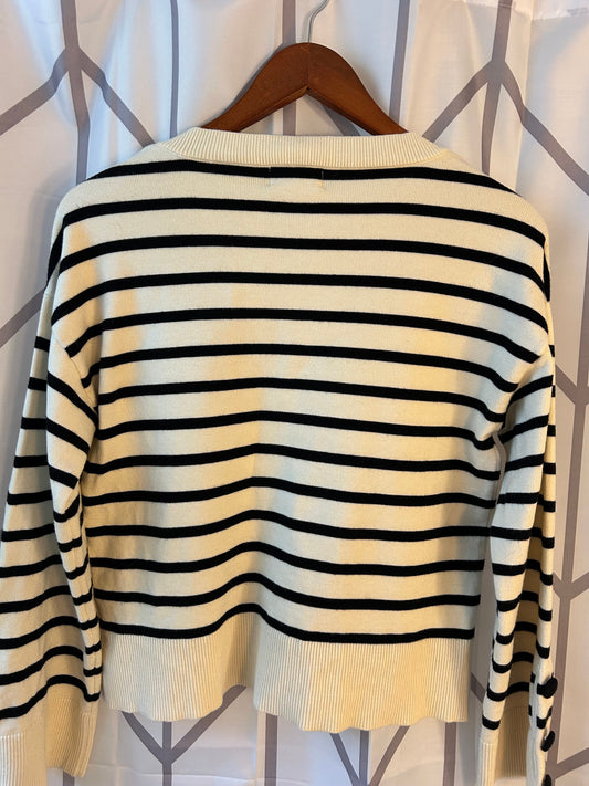 #18 Reduced! Marled black cream striped sweater women’s small