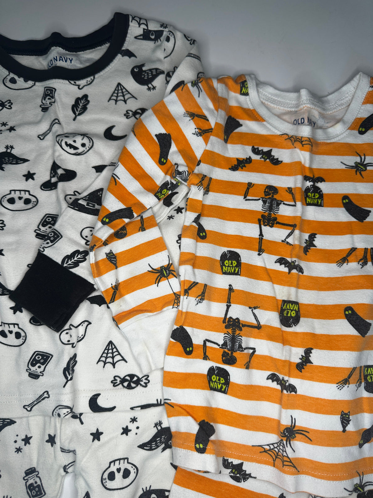 Seller #40 Old Navy Halloween pajamas size 3T (2 of 2)