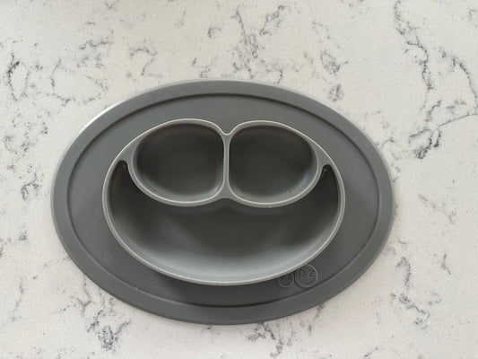 Seller 48, EzPz Mini Mat, Silicone, Gray *REDUCED*