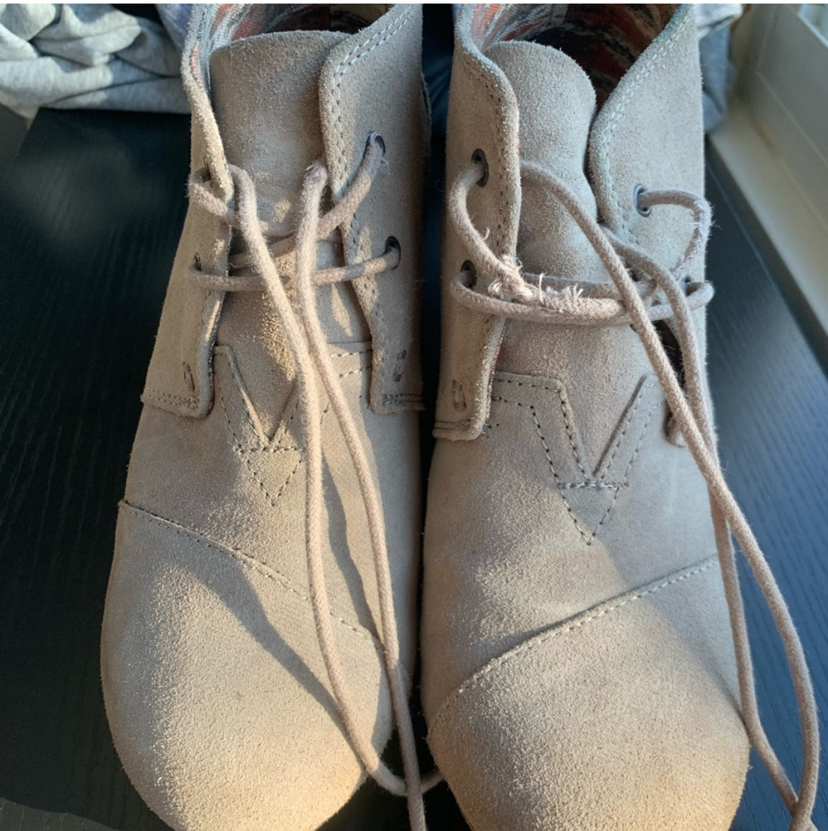 #110 Tom's Women's Size 8 Booties