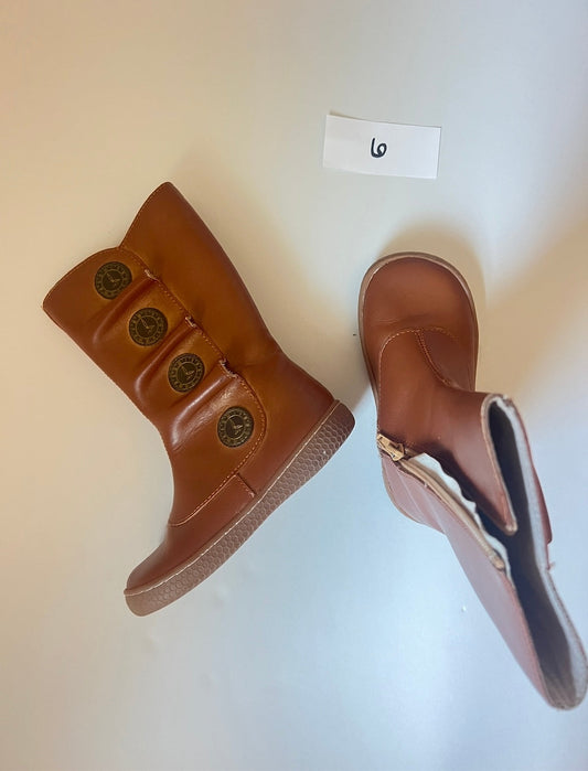 #215 REDUCED Size 6 Girl Boots