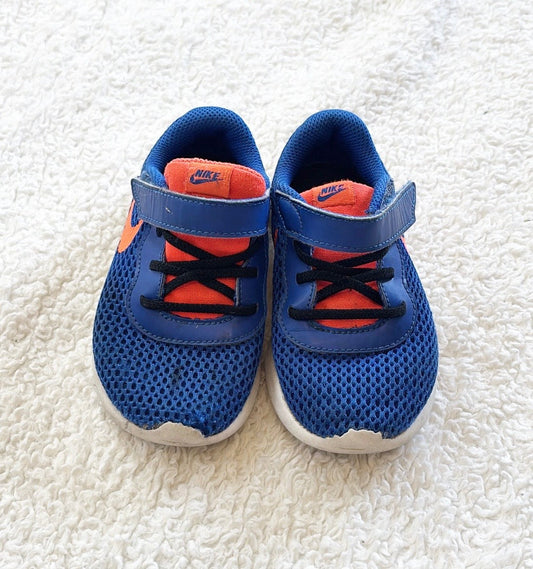 #58 Nike Size 9c Boys Toddler Shoes