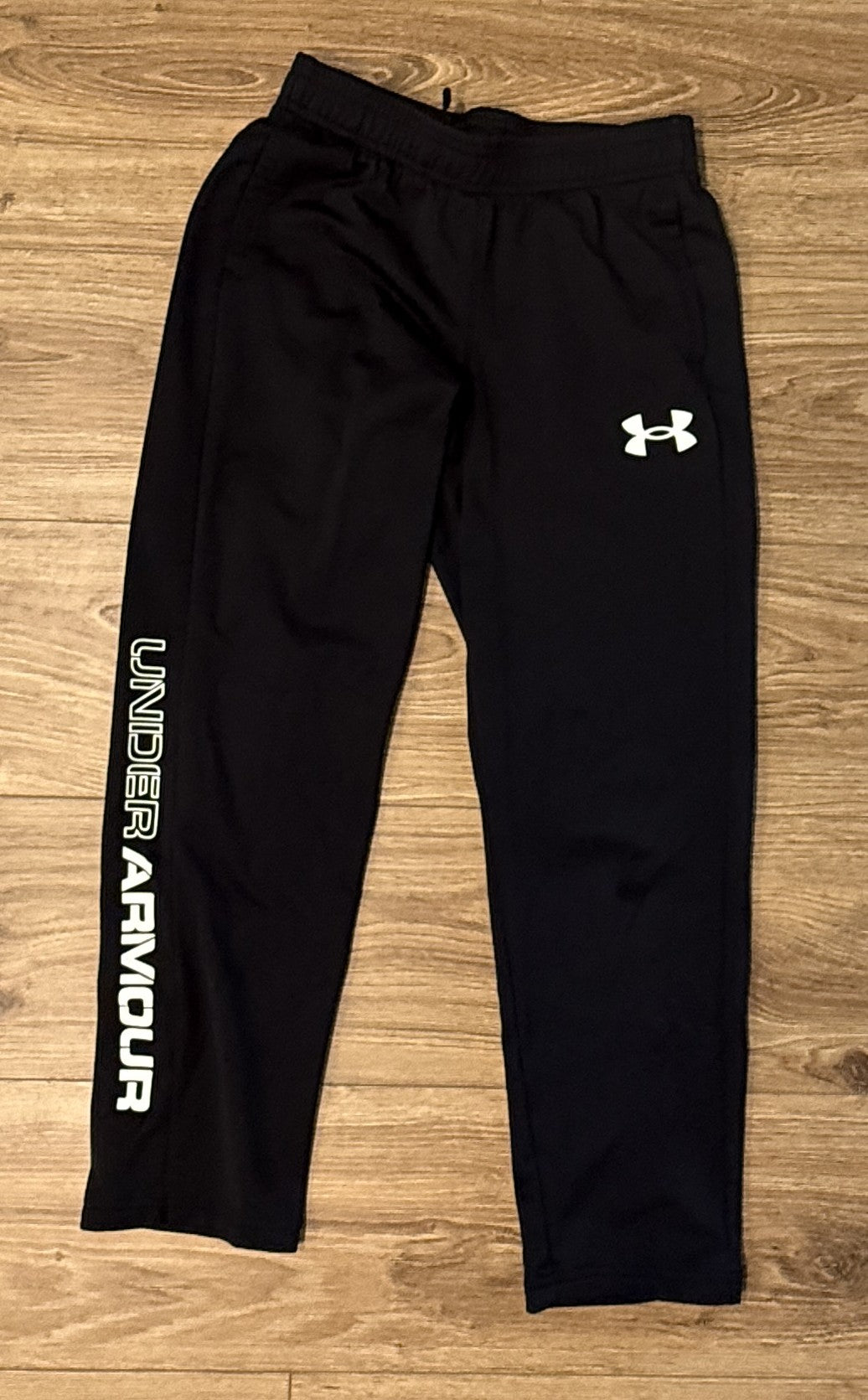 Seller #100 Boys Size YMD Under Armour Loose Fit Logo Pants Black