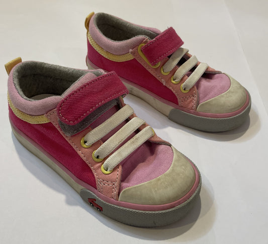 See Rai Run Girls Size 10 Pink Shoes GUC
