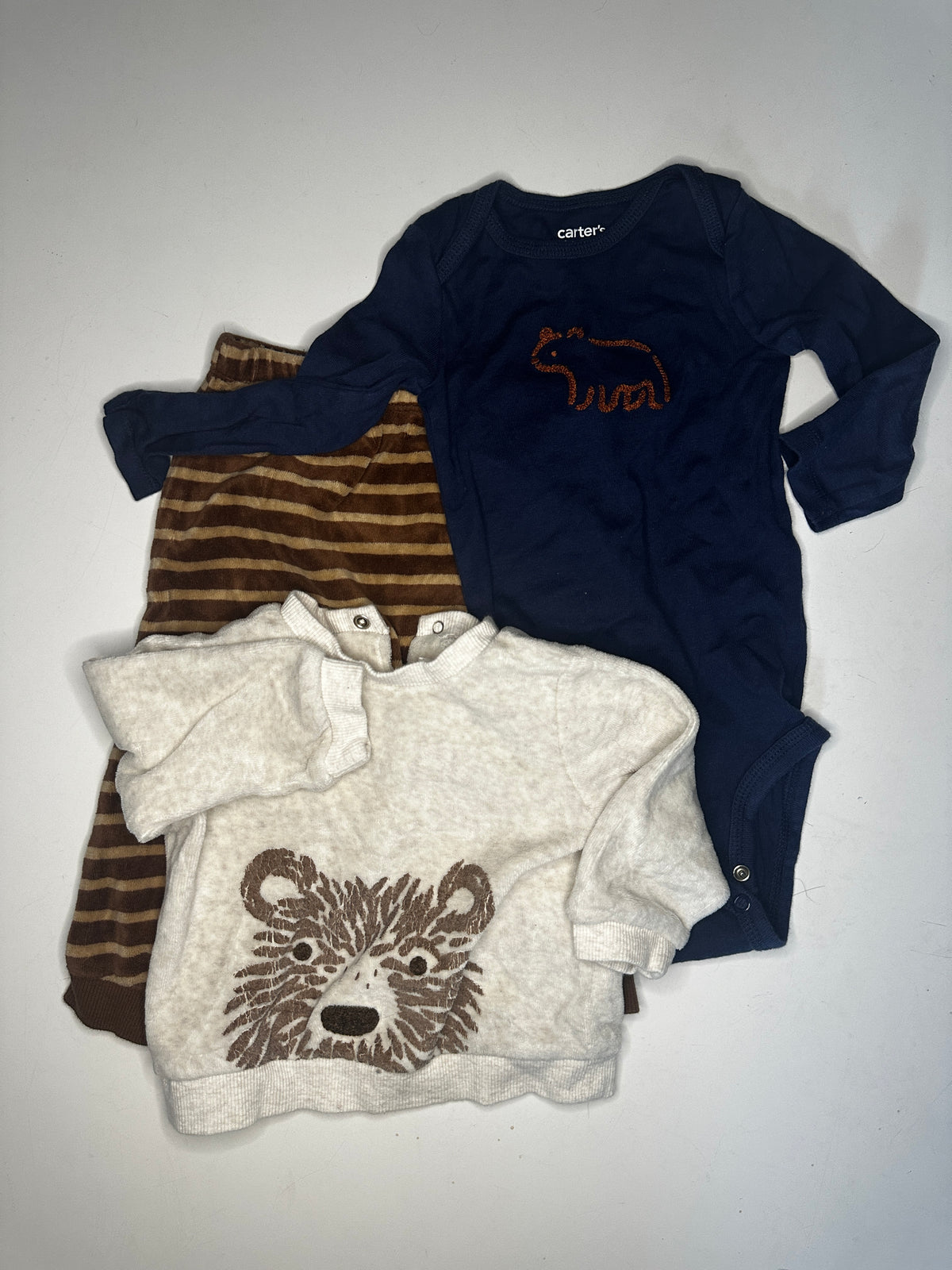 Seller #40 baby boy outfit size 12 month bear theme