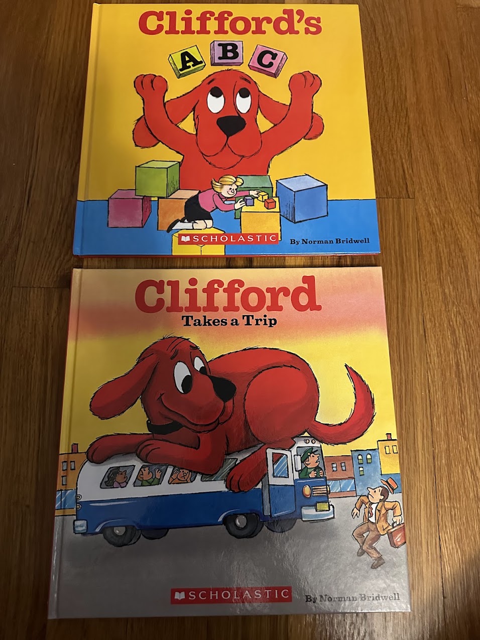 Seller #101 Clifford books x 2