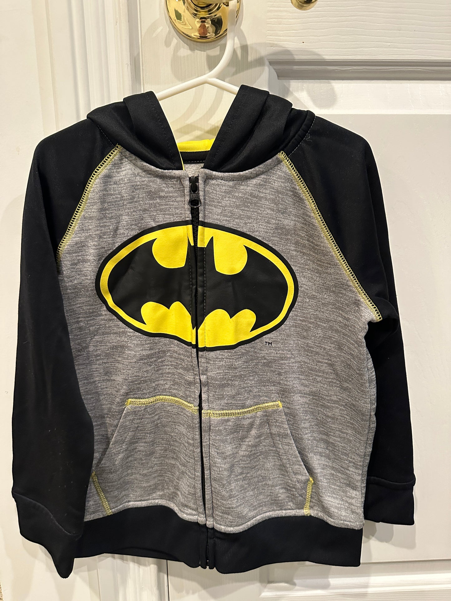 #43 Batman zip up Hoodie size 5