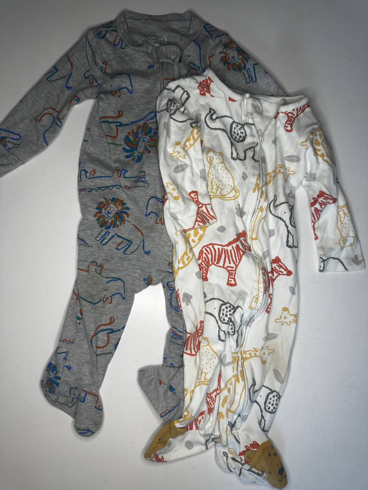Seller #40 Carter's footie sleeper size 9 month