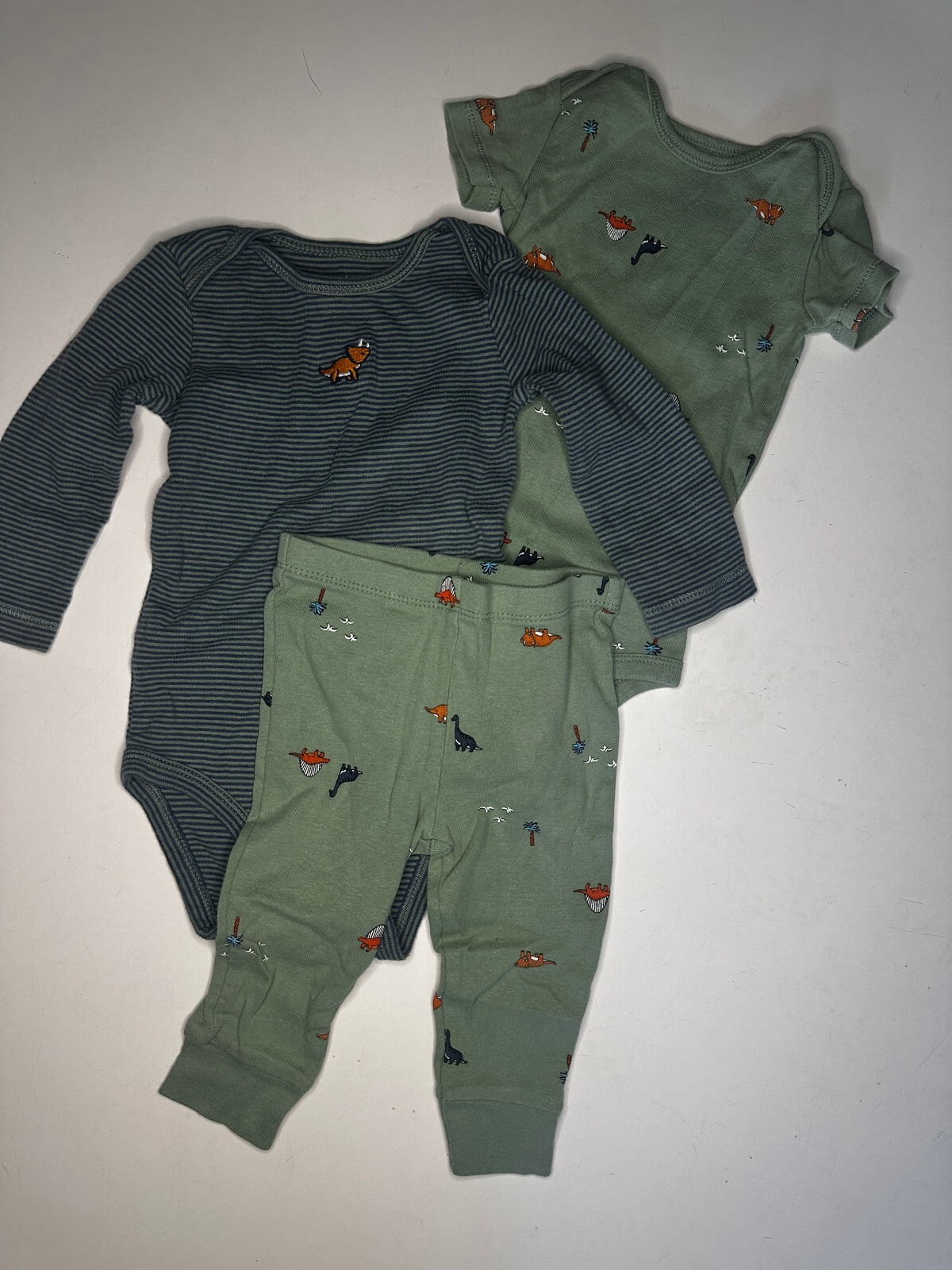 Seller #40 baby boy outfit bundle size 9 month