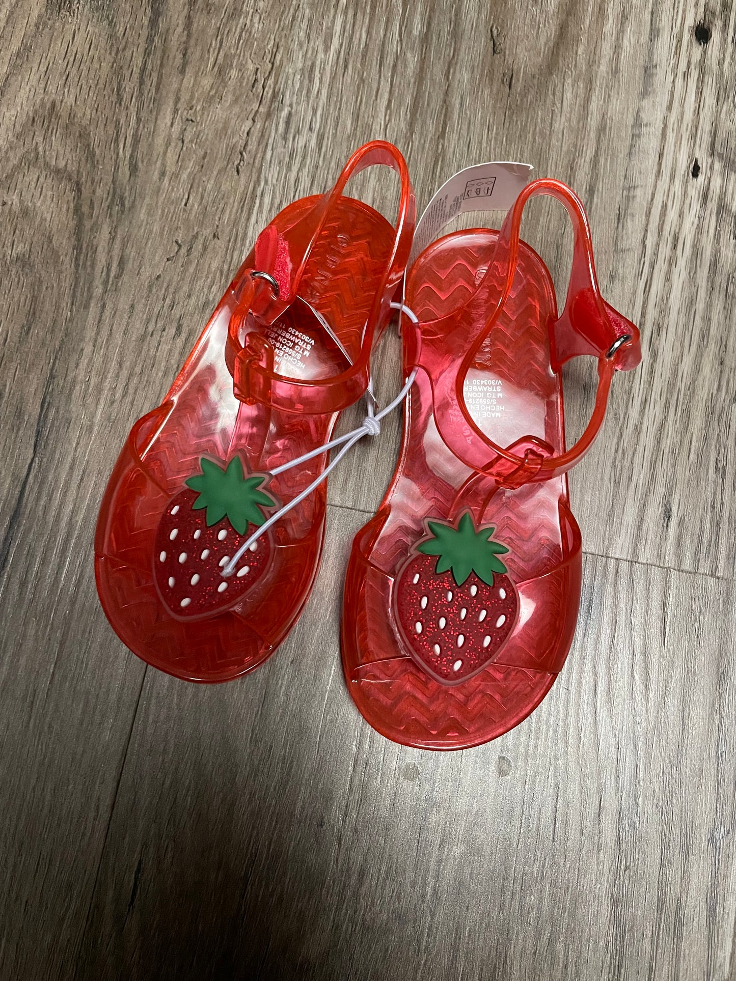 New toddler girl size 8 Jelly shoes. Old navy. Strawberry