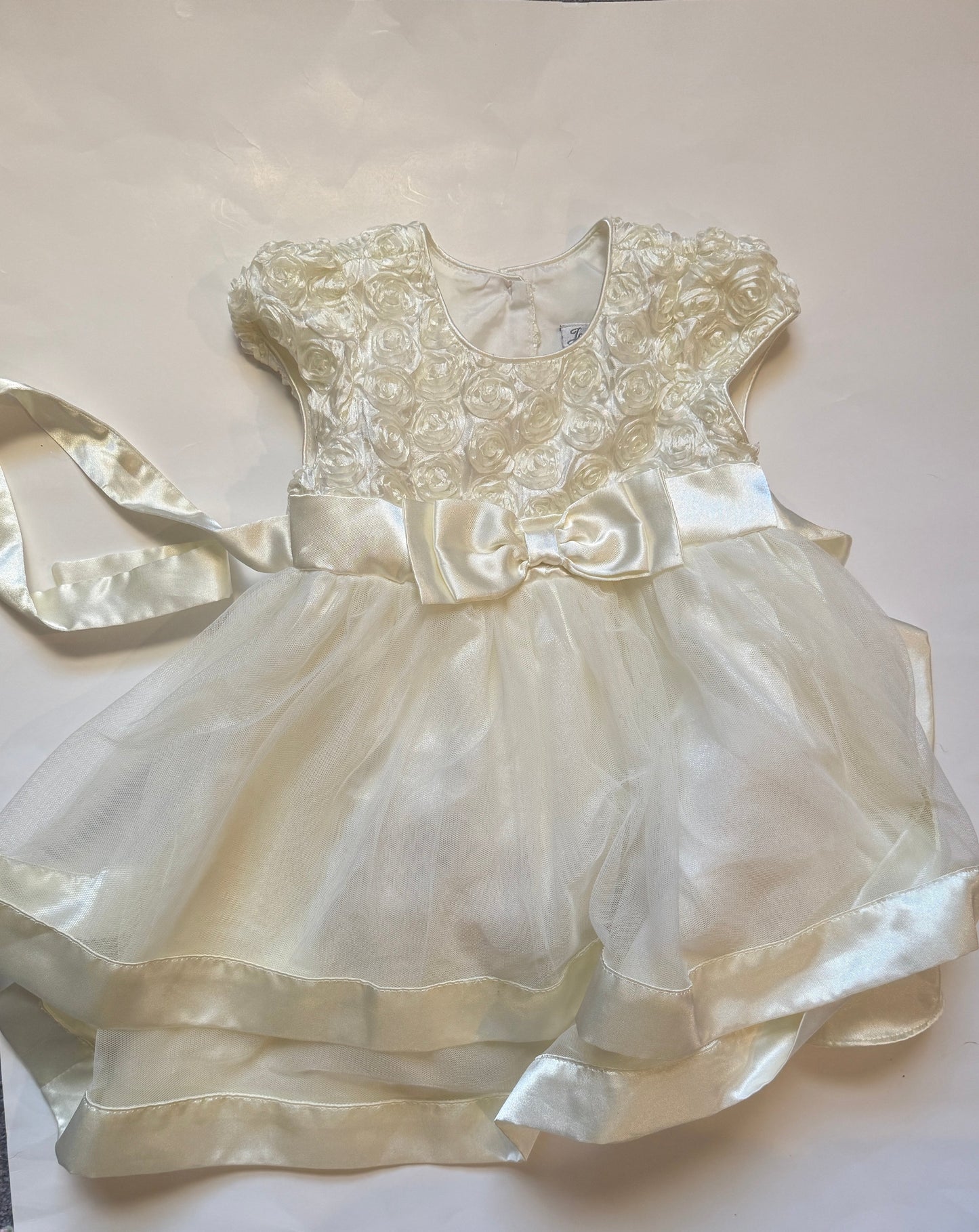 #116 Jona Michell Off white floret top dress girls 24 months