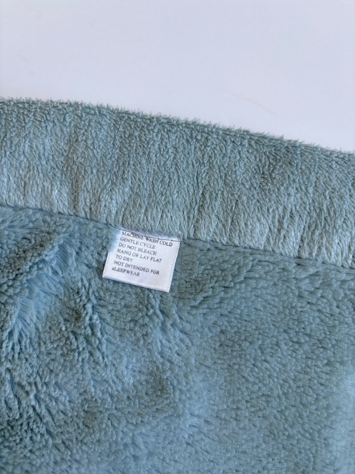 Seller #105 - Light Blue Saranoni Lovey Blanket GUC