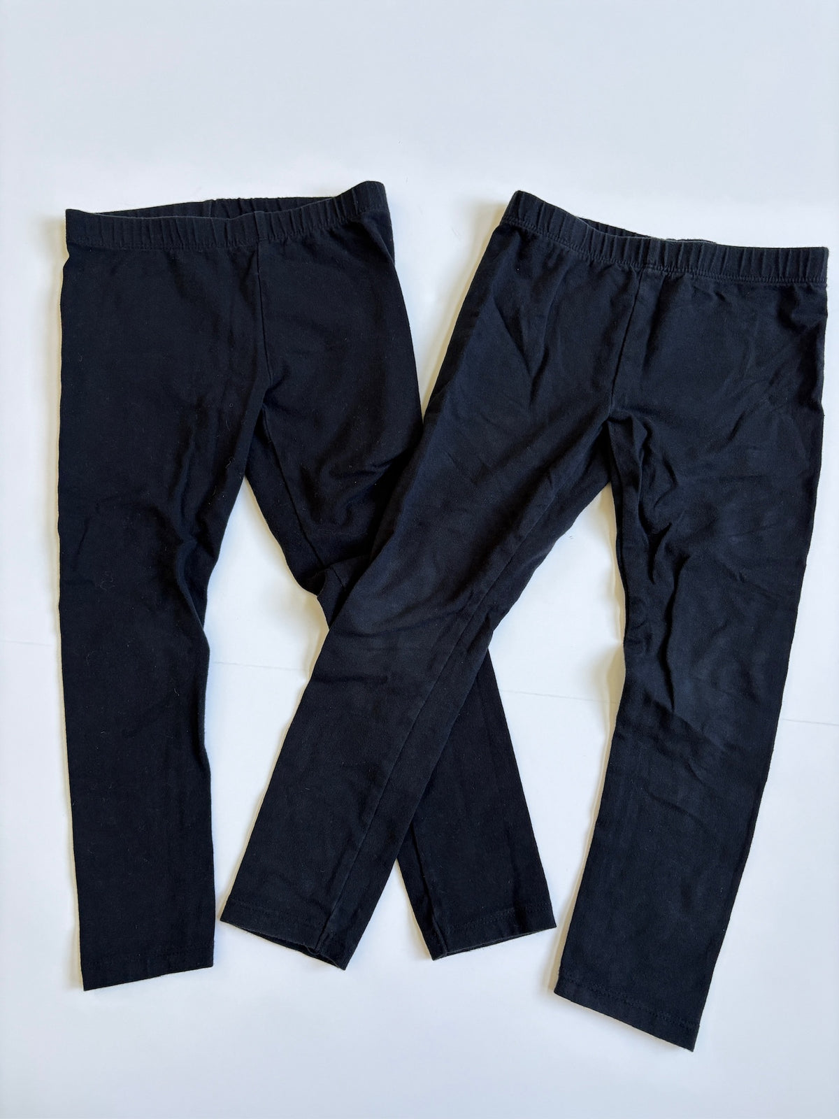 Seller #105 - Girls 5T Jumping Beans Black Legging Bundle GUC