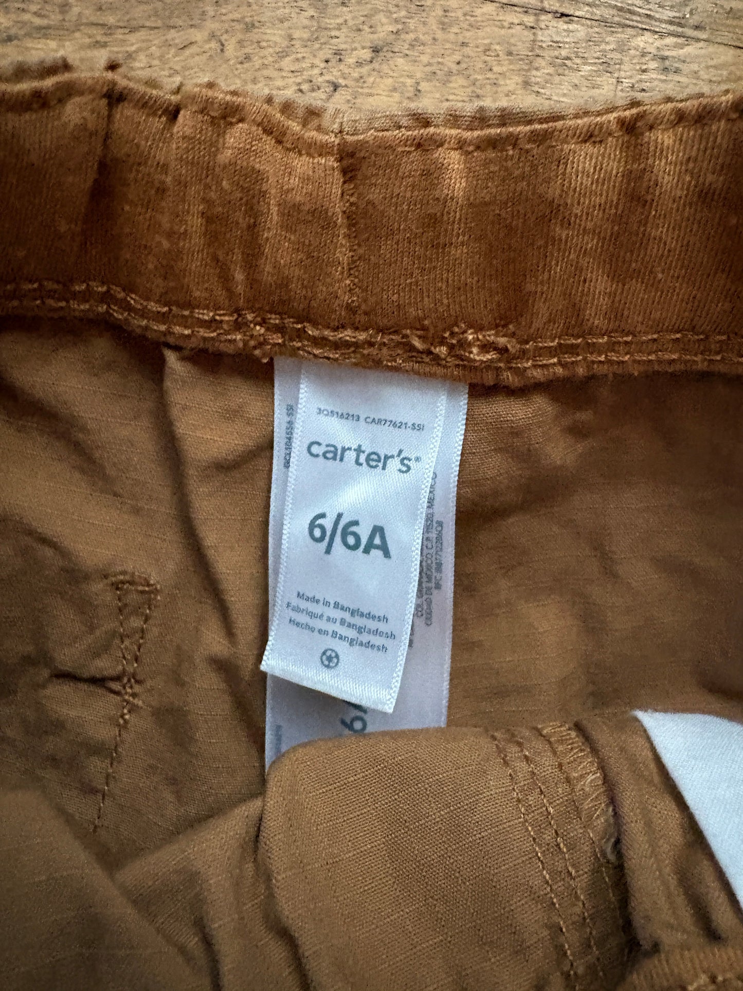 #116 New Carter’s boys 6 khaki shorts