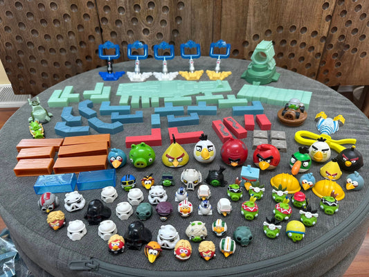 #186 REDUCED Lot of Angry Birds Games (including Star Wars sets)