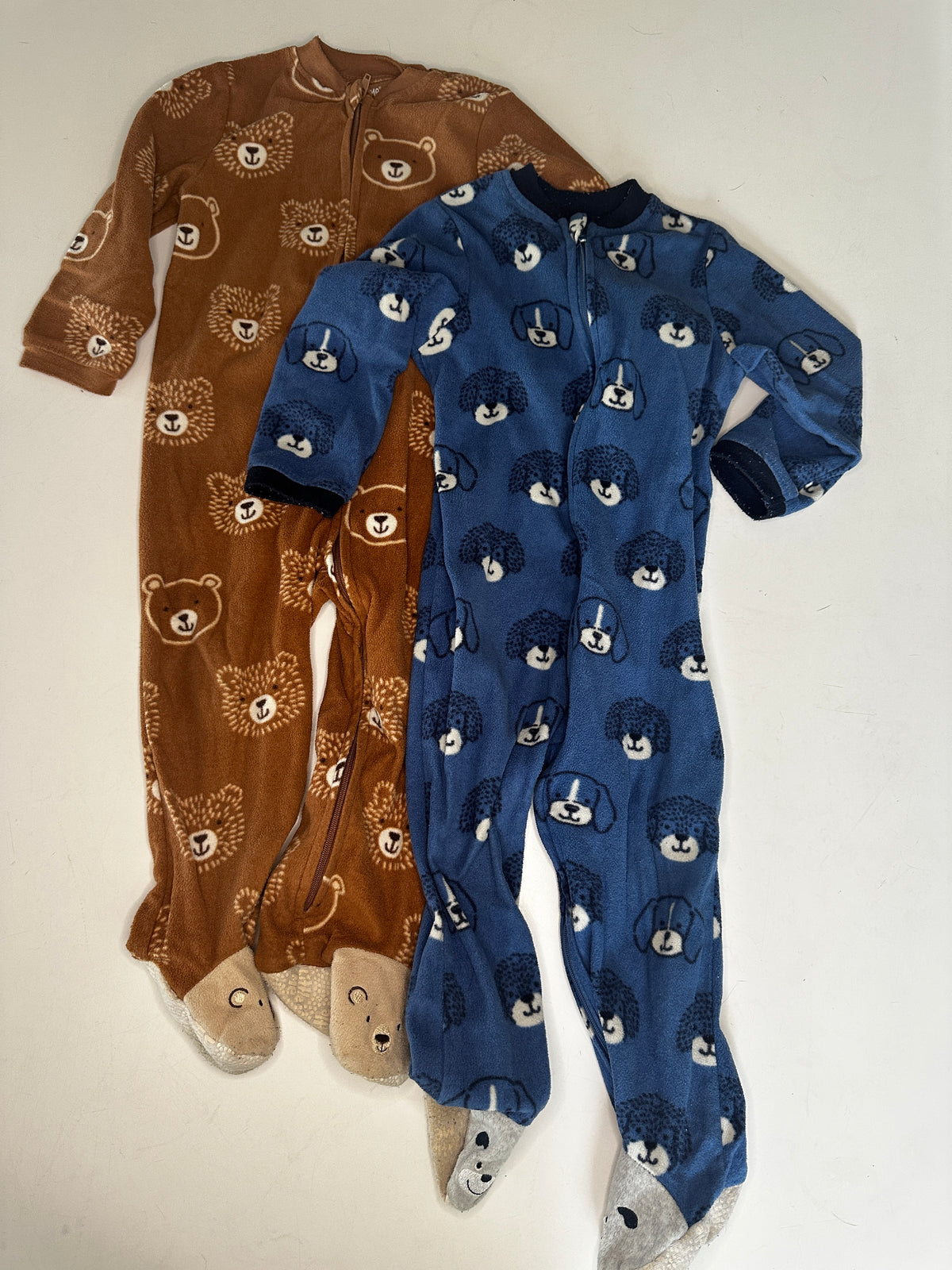 Seller #40 boys fleece footie pajamas size 2T