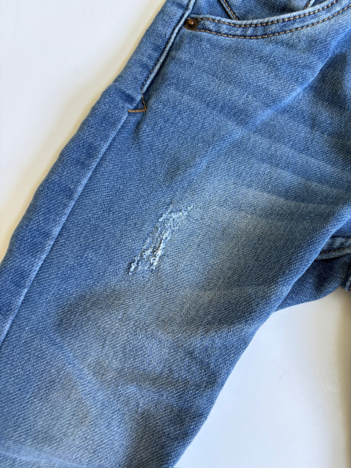 Seller #105 - 5T Girls Cat & Jack Skinny Jeans EUC