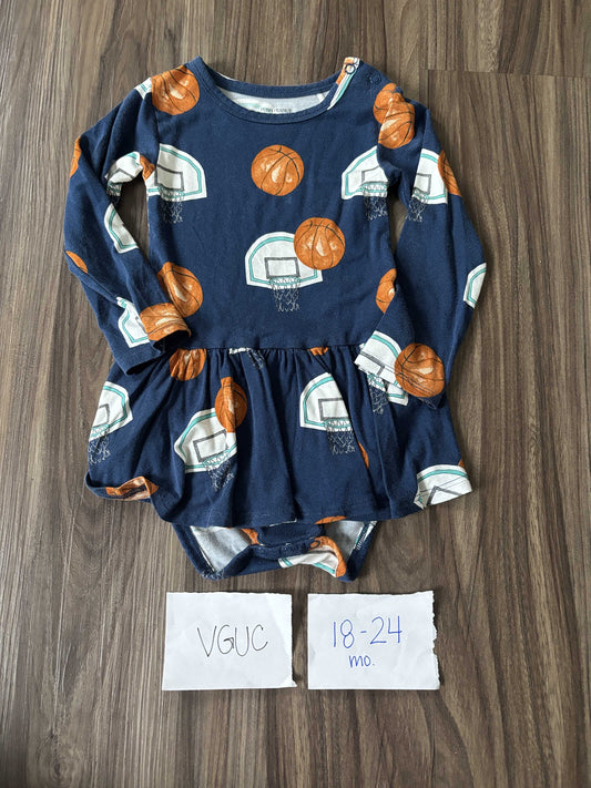 #138 - 18-24 Mo - Posh Peanut (Bamboo ) Basketball LS Bodysuit Twirl VGUC