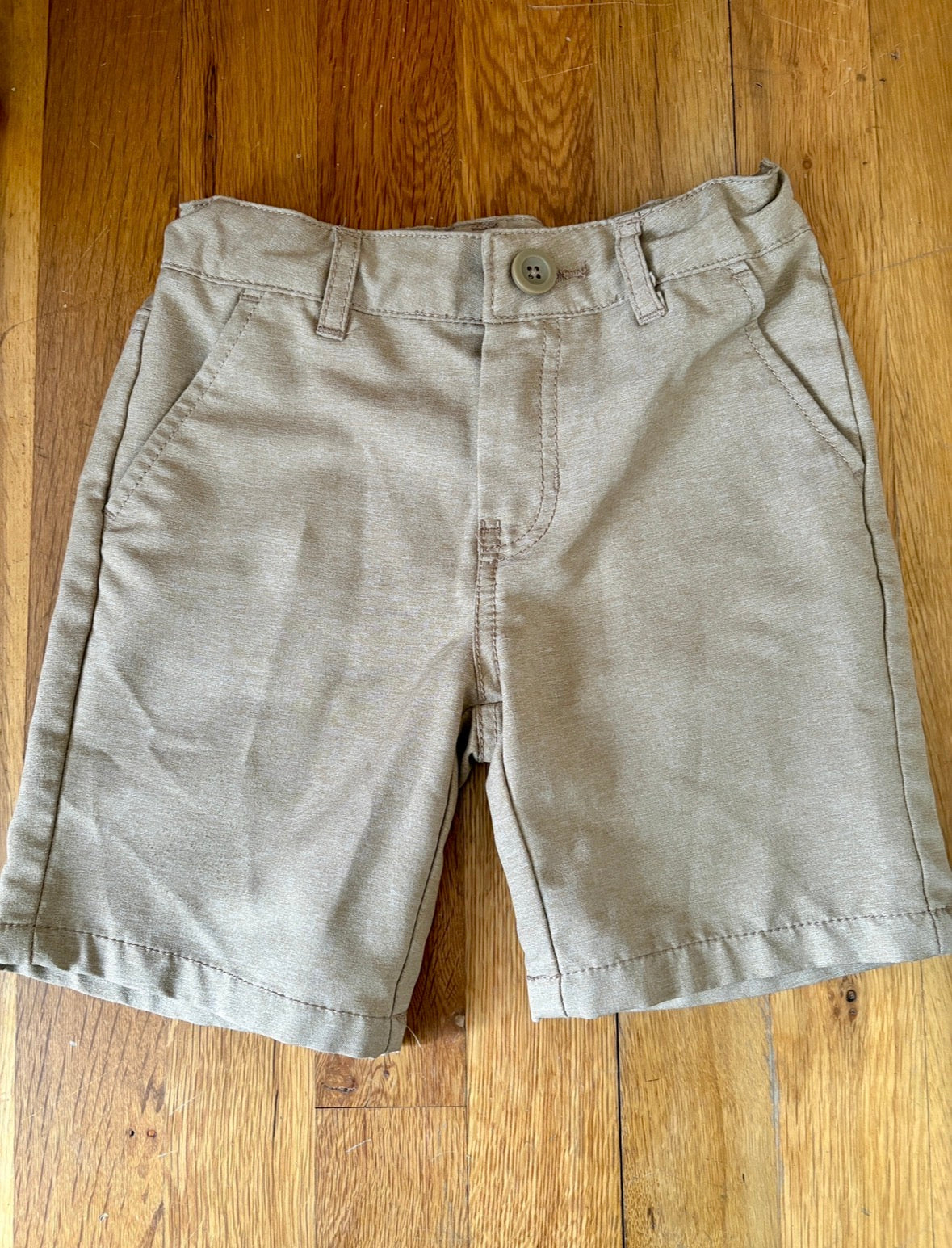 #116 Cat & Jack dri fit khaki adjustable waist shorts 6