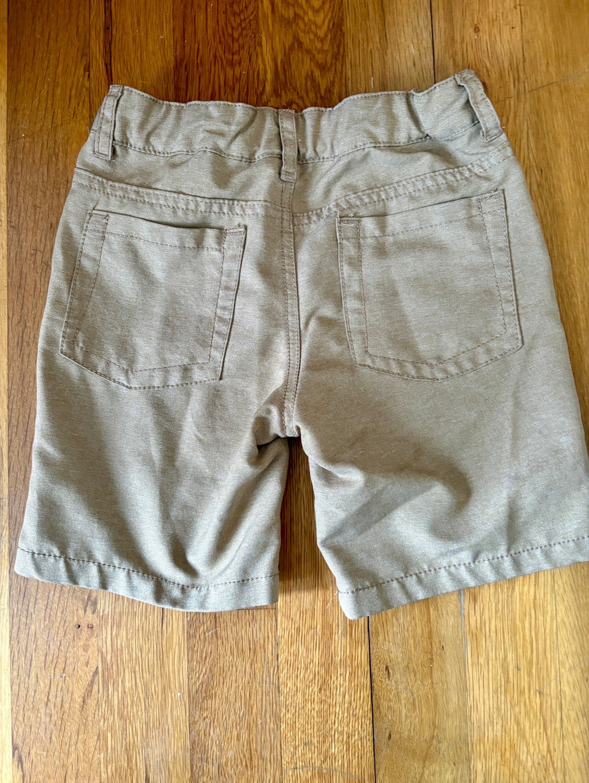 #116 Cat & Jack dri fit khaki adjustable waist shorts 6