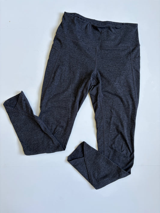 Seller #105 - Women's Medium Gray Gaim Leggings GUC
