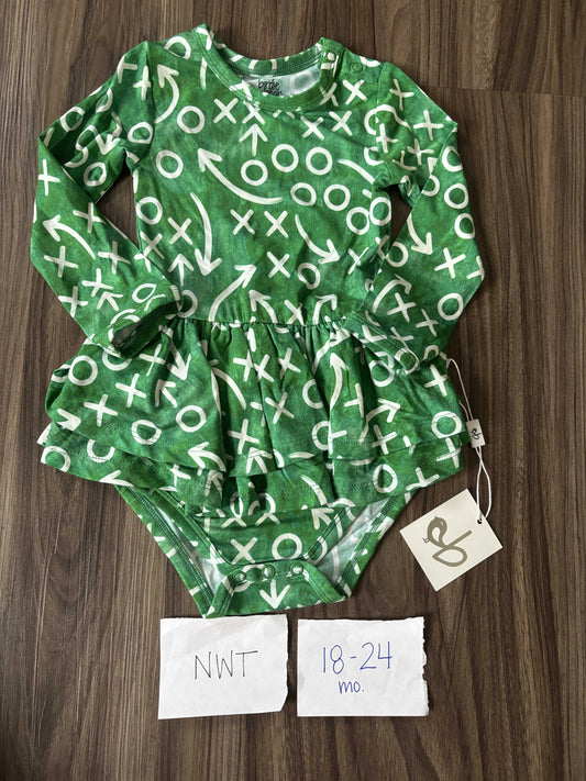 #138 - 18-24 Mo NWT Birdie Bean (Bamboo) Football XO LS Bodysuit Twirl