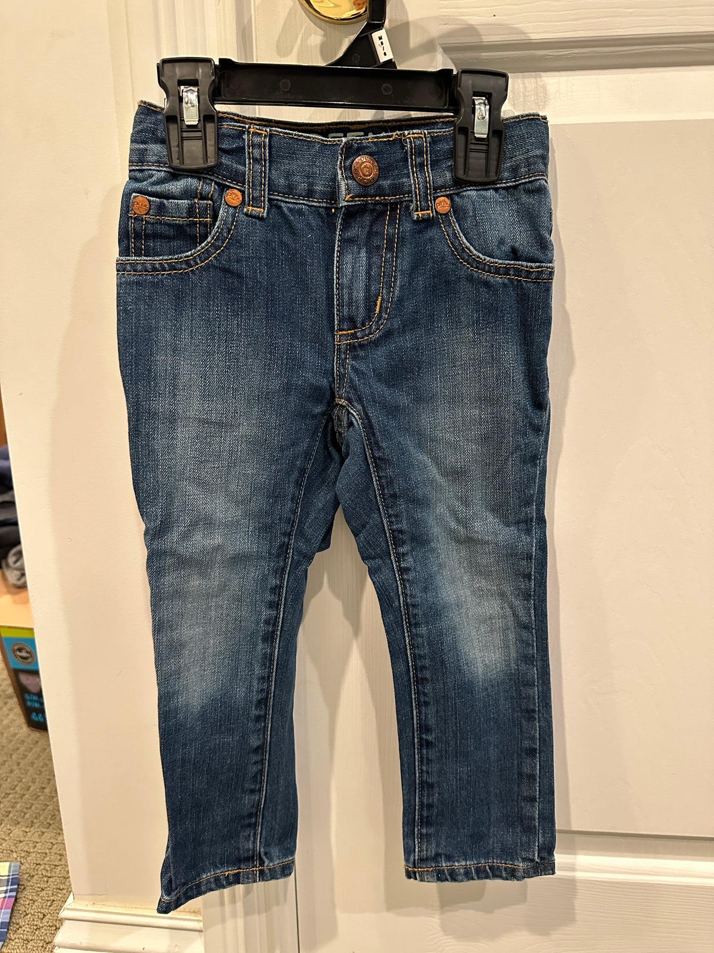 #43 Peek jeans size2