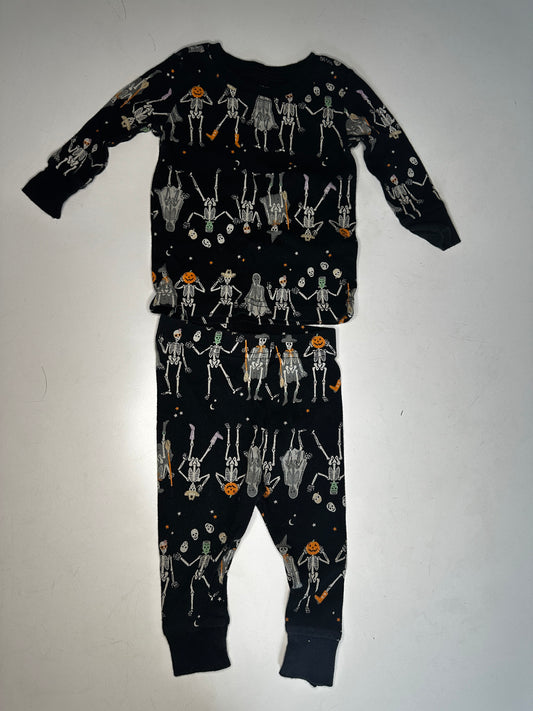 Seller #40 Old Navy halloween pajamas size 12 month