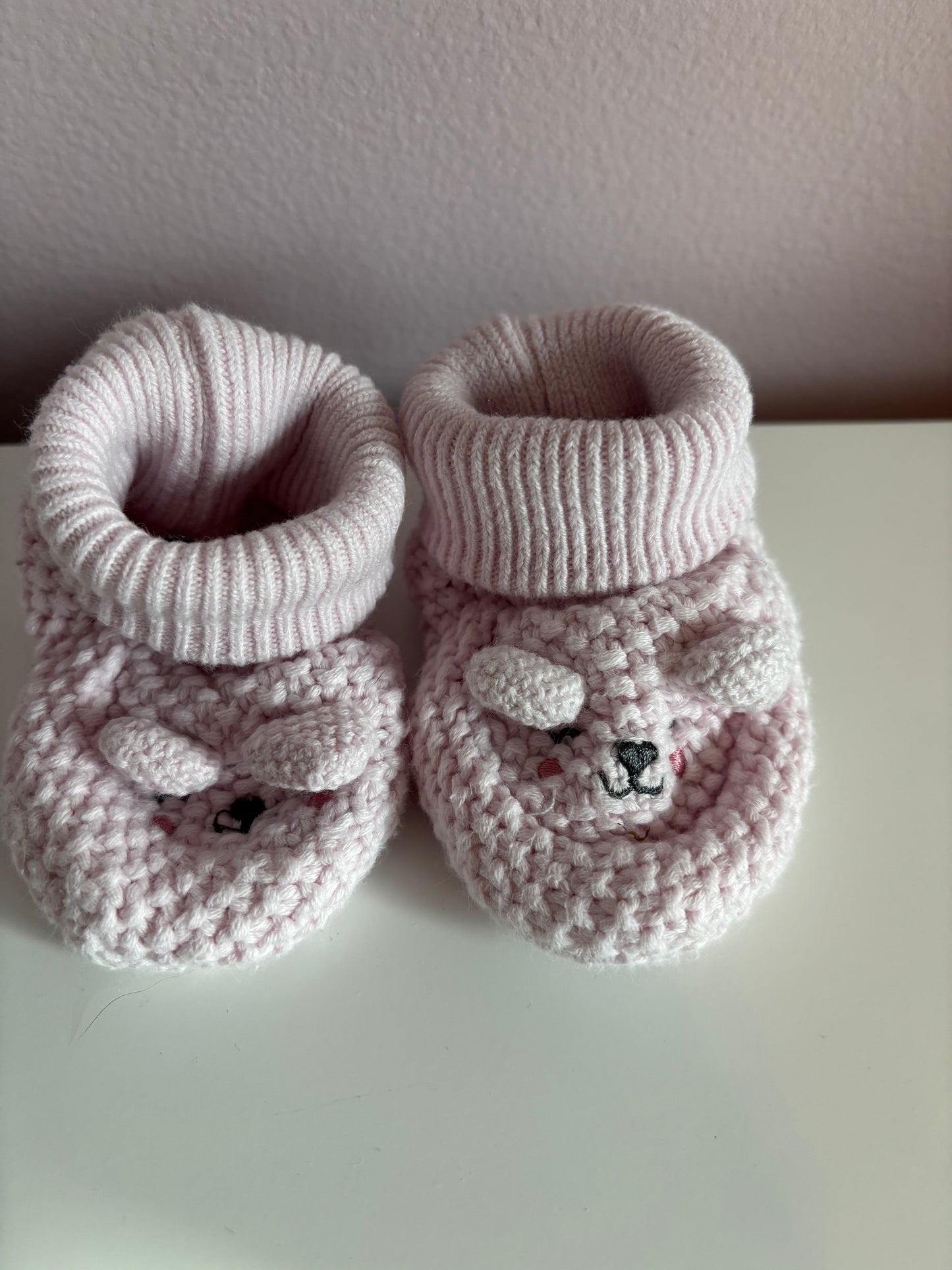 #70 knit infant booties size 1